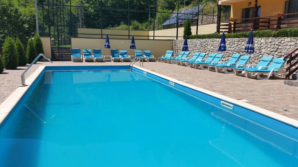 Pension Curmatura Stezii Răşinari Eksteriør bilde